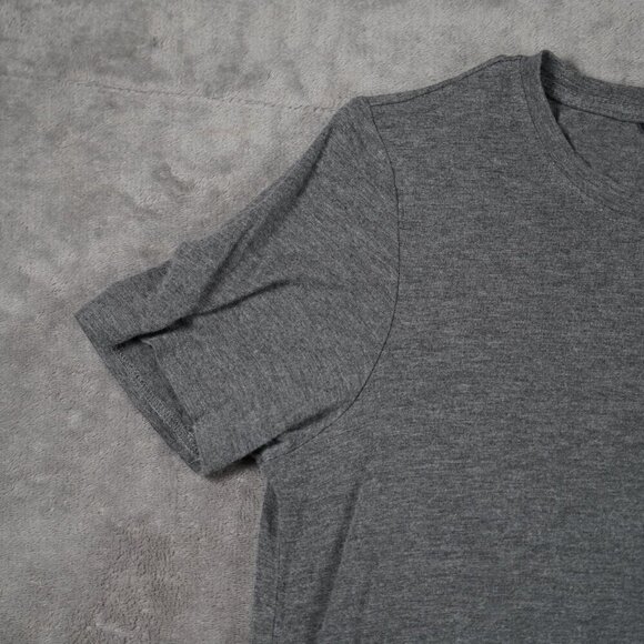 Vero Moda Grey Peplum Top Asymmetrical Hemline Size Large - Picture 2 of 6